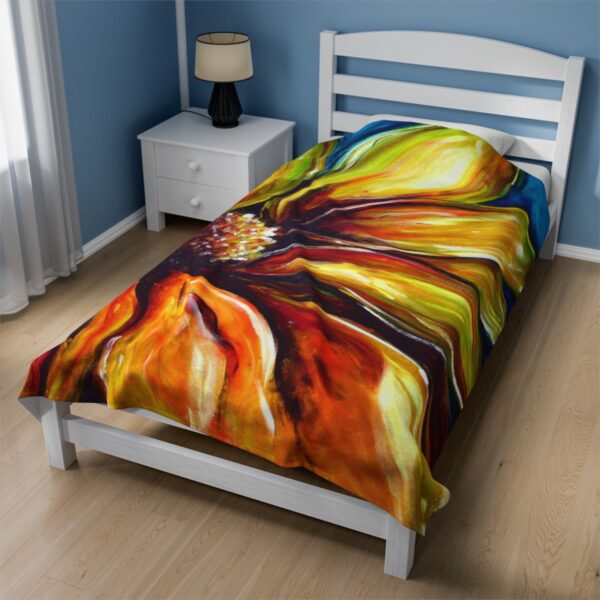 Vibrant Abstract Flower Plush Blanket - Image 4